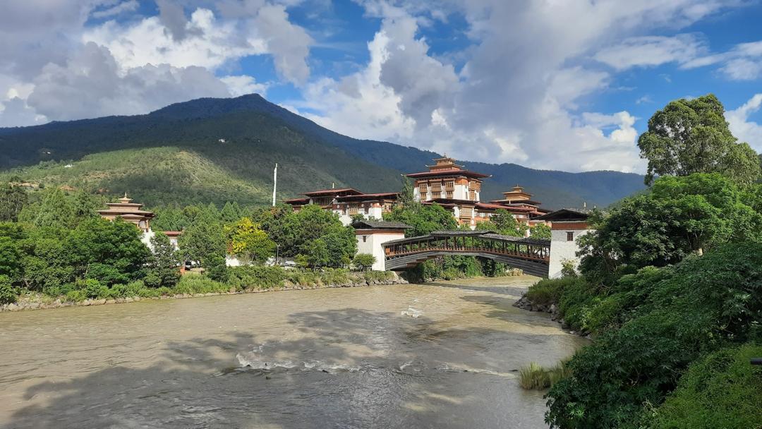 Dzongs & Temples